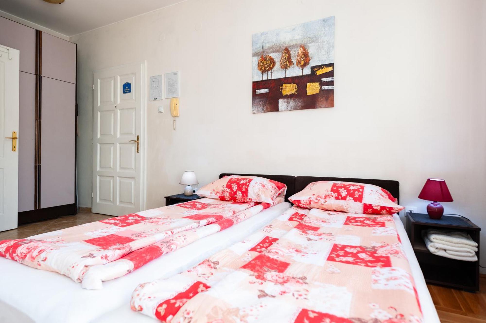 Momo'S Studio Apartment Subotica Bagian luar foto