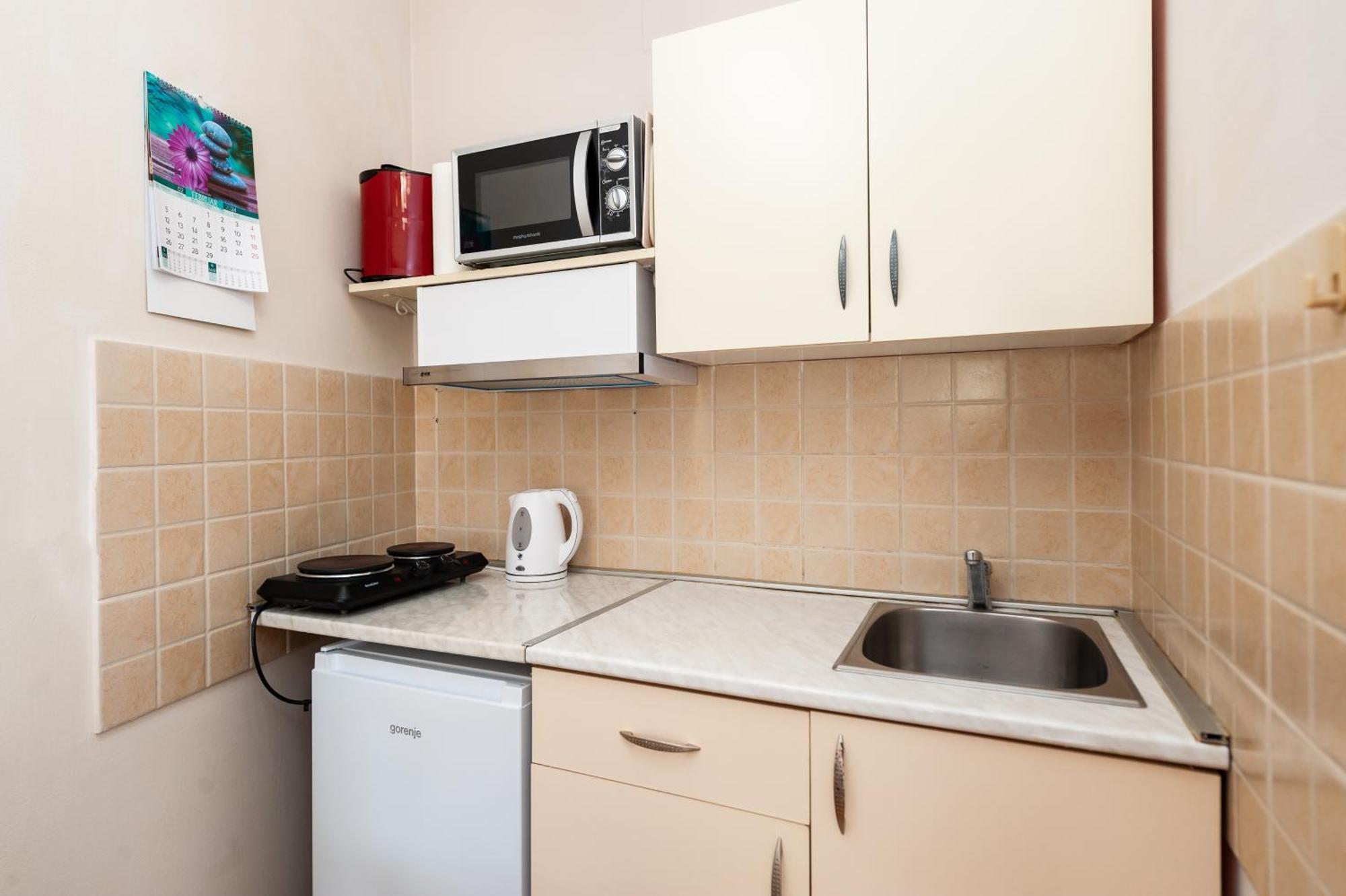 Momo'S Studio Apartment Subotica Bagian luar foto